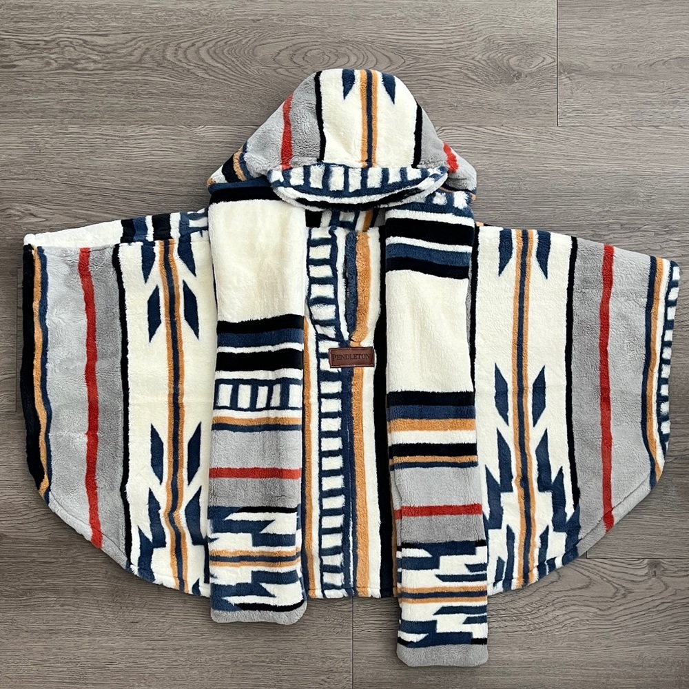 Pendleton | Kids | Attached Hood and Scarf | Plush Blanket Poncho